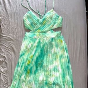 Lilly’s Kloset pleated criss-cross light green maxi dress